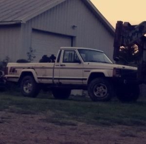 Meet your Posher, Kira